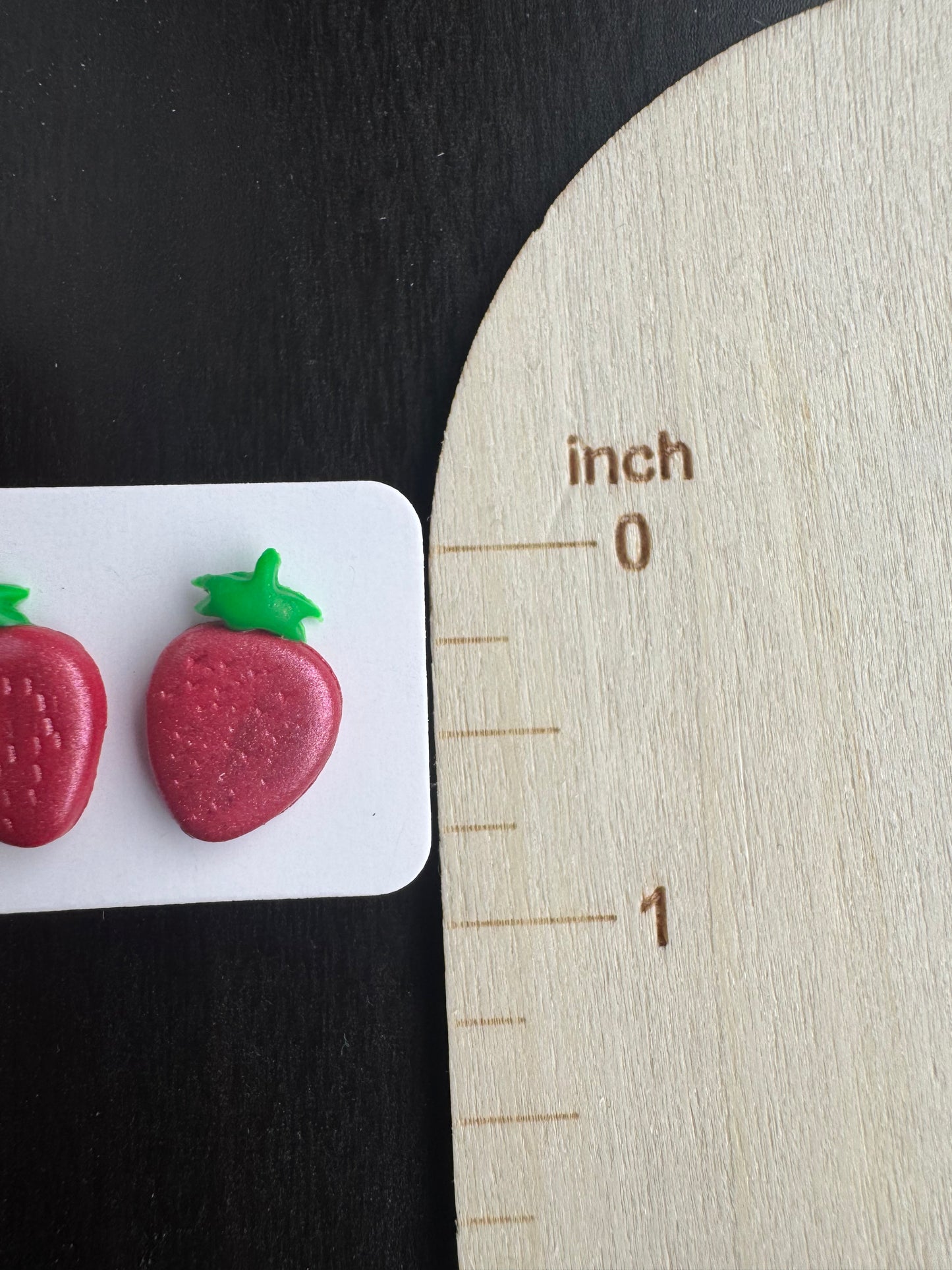 Fruit Stand: Strawberry