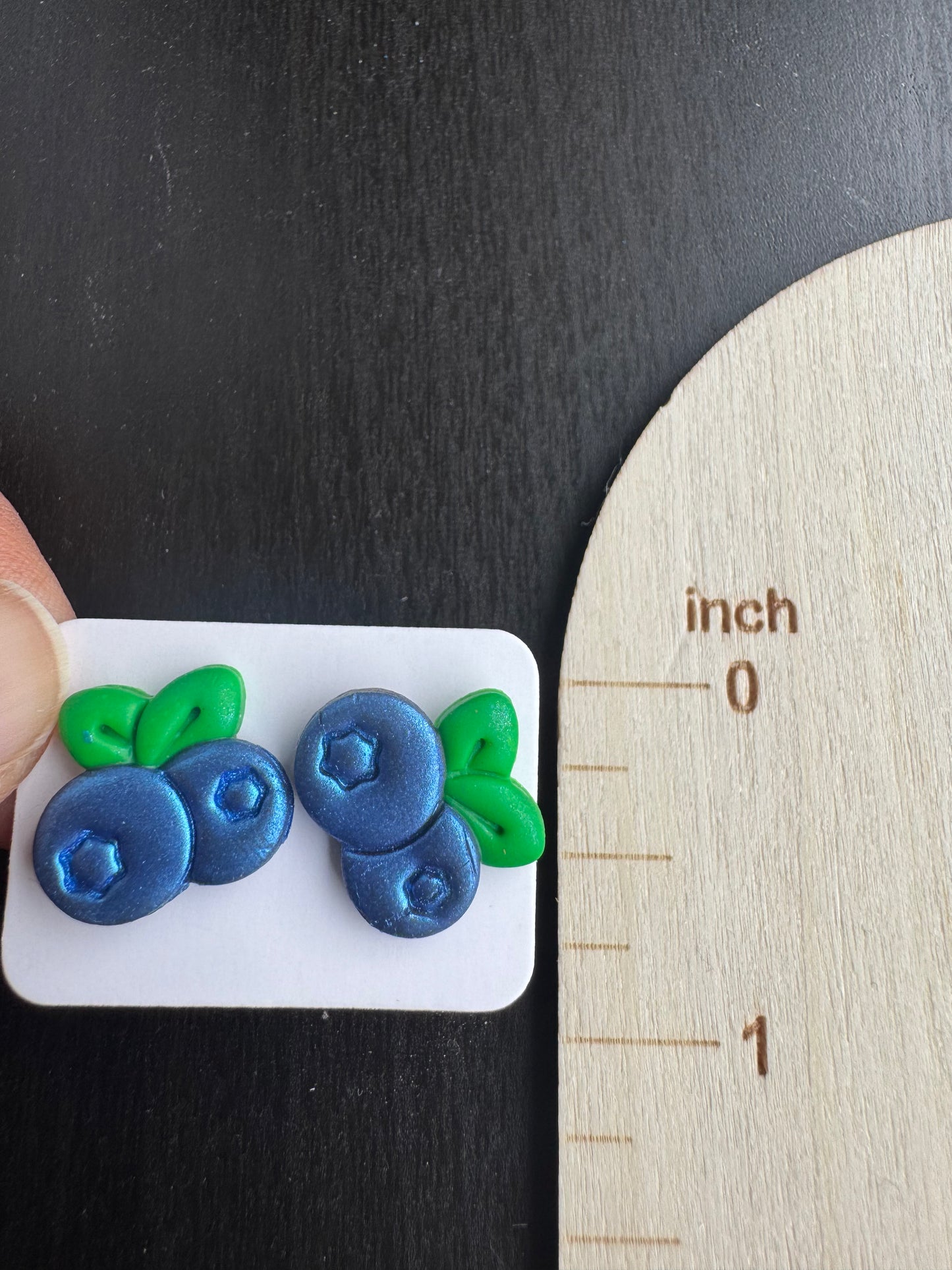 Fruit Stand: Blueberries