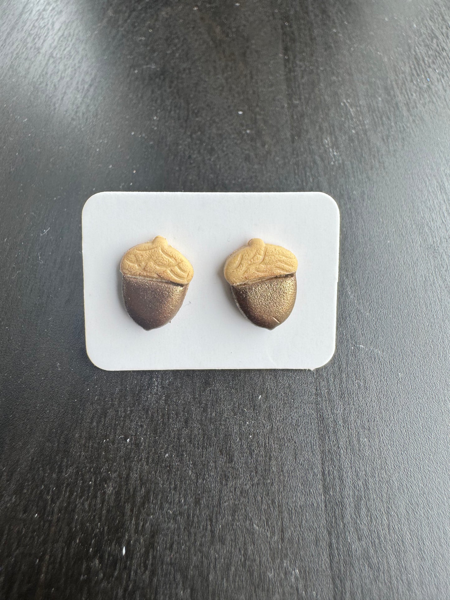 Autumn: Acorn
