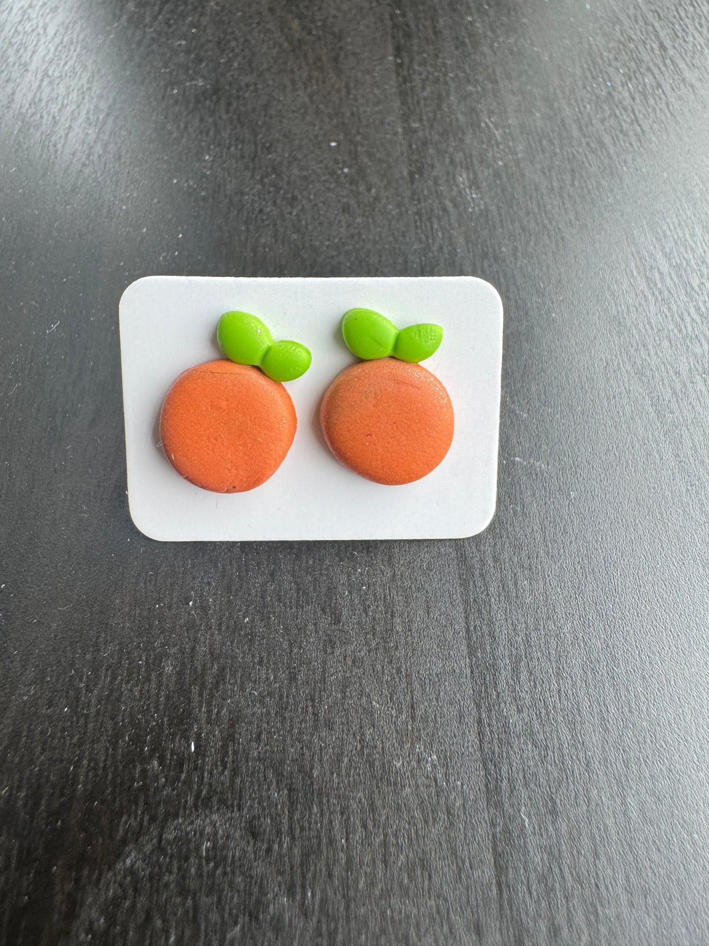 Fruit Stand: Oranges