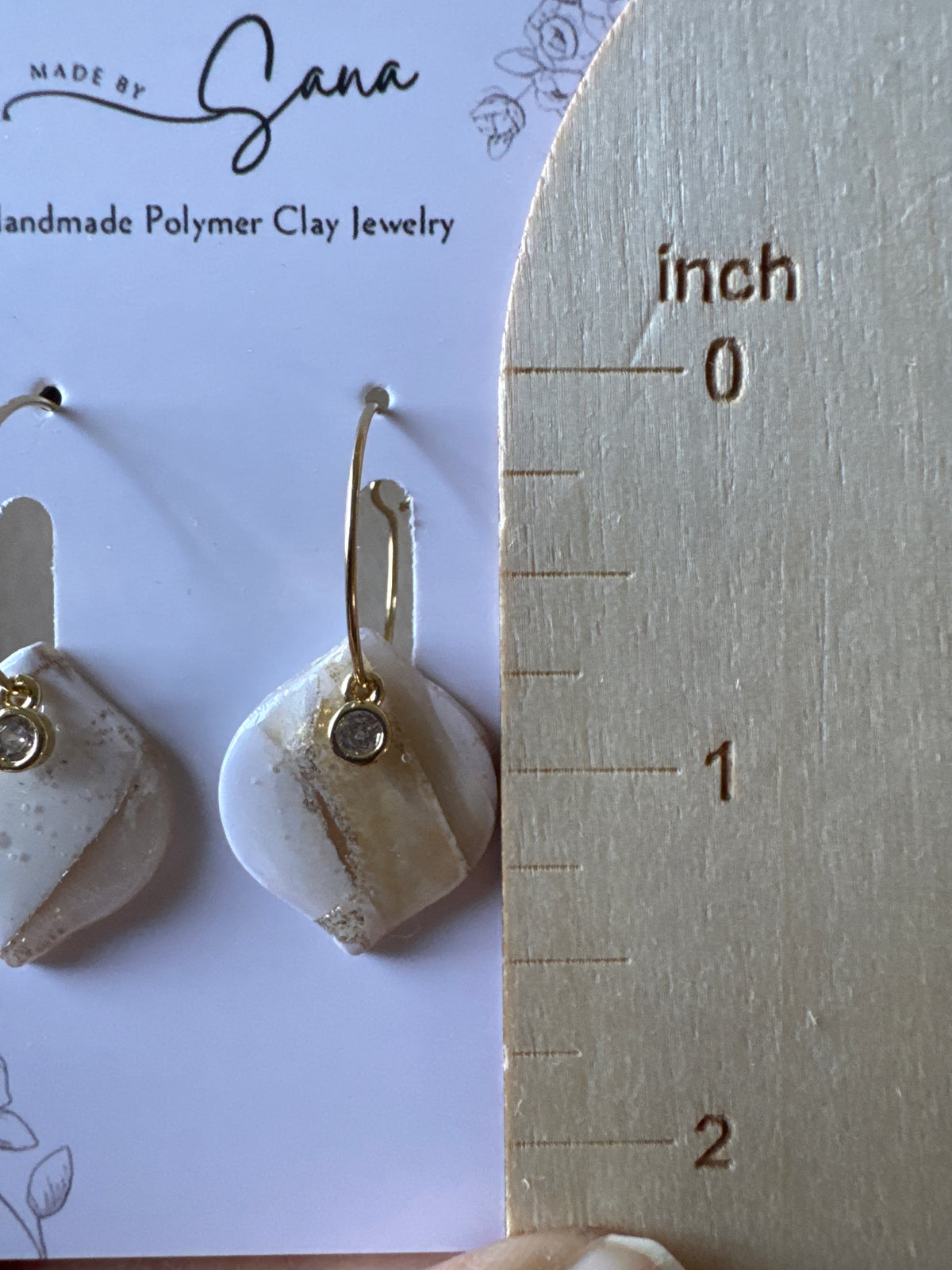 Earth & Ivory: Sandstone