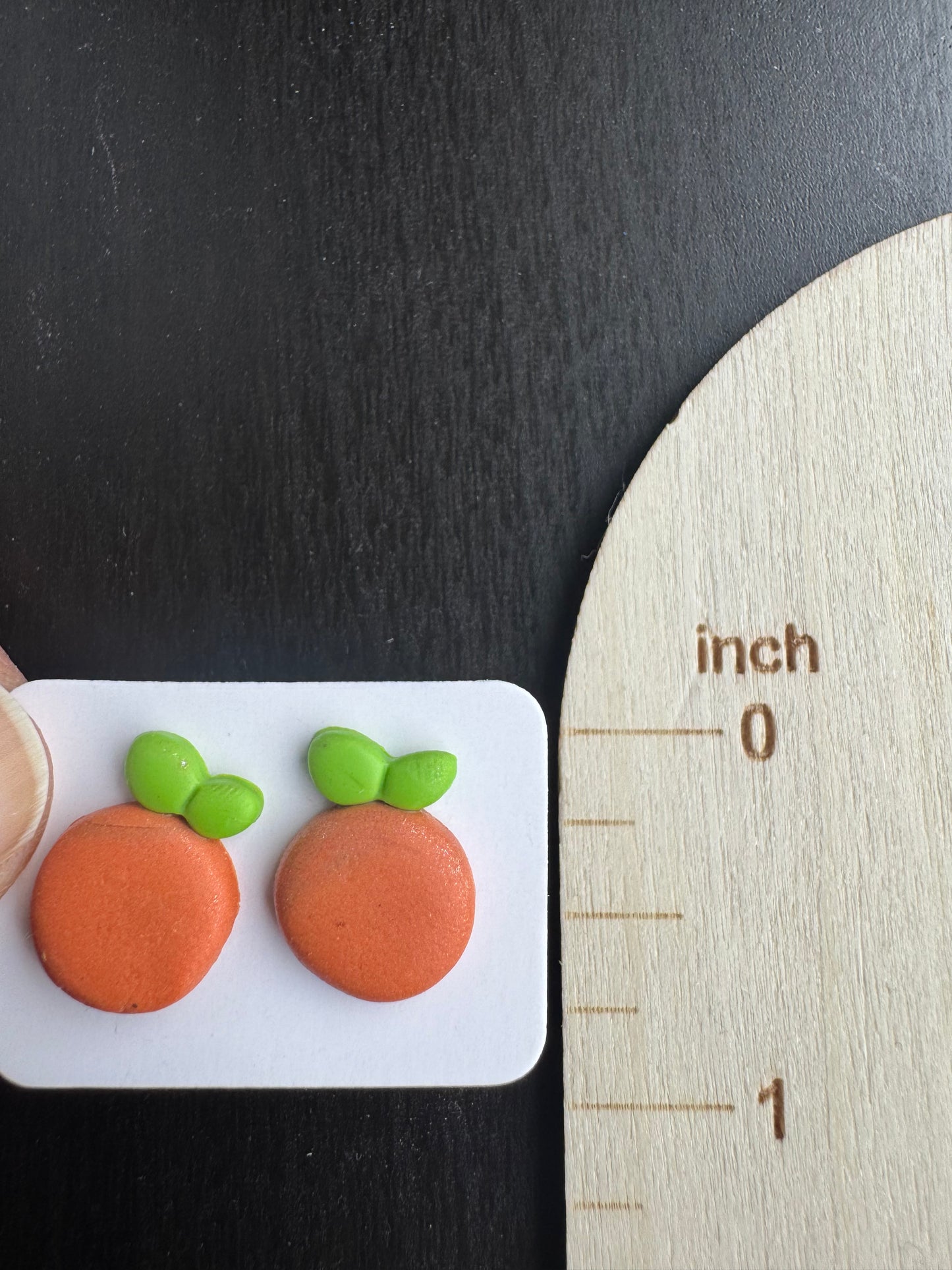 Fruit Stand: Oranges