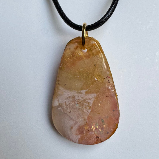 Sandstone Necklace: Terra